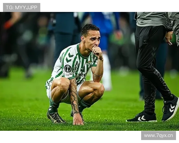 安东尼在曼联近期表现稳健，进攻端持续提升