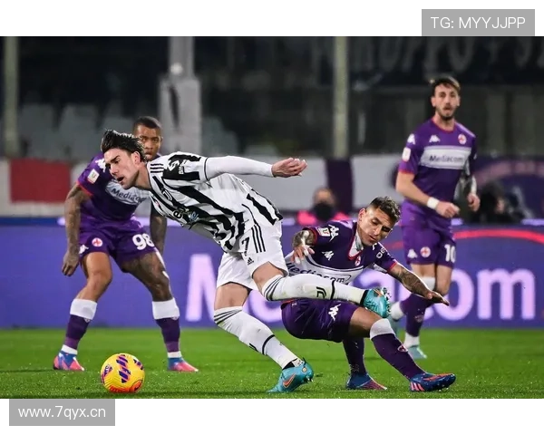 弗拉霍维奇：从佛罗伦萨天才到尤文锋线核心的生涯全景解析